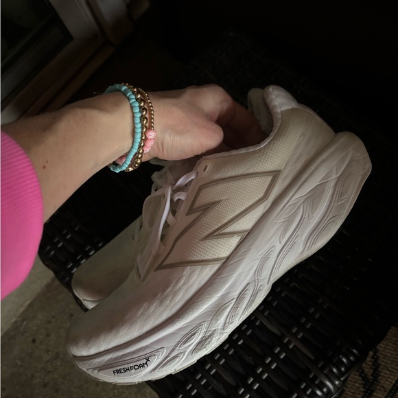 New Balance Fresh Foam 1080 Women's White Sneakers - Picture 3 of 8